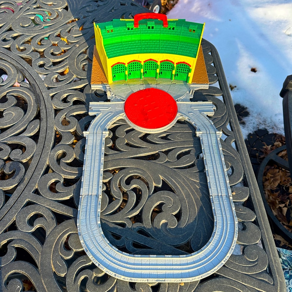 Thomas the Train Take n Play Tidmouth Sheds Portable Play Set